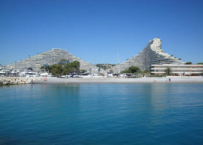 Mercure Loubet Hotel 4*