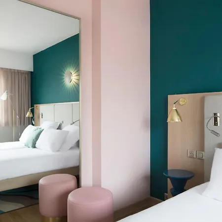 Mercure Loubet 4* וילנב-לובה