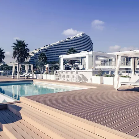 Mercure Loubet Hotel 4*