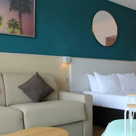 Ξενοδοχείο Mercure Loubet 4*