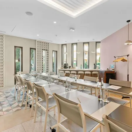Mercure Loubet Ξενοδοχείο 4*