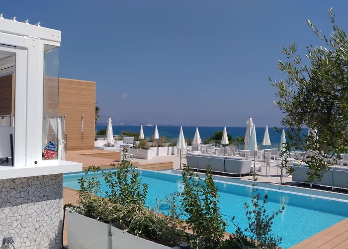 Mercure Loubet Hotel