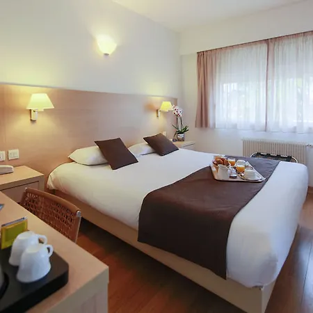 Mercure Loubet Hotel 4*