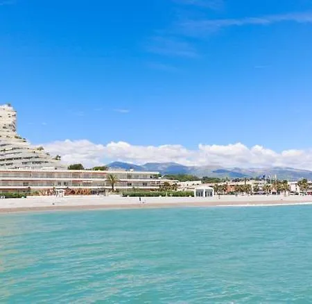 Mercure Loubet Hotel 4*